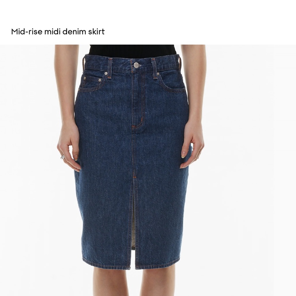 Denim Forum Dark Blue Mid-Rise Pencil Denim Skirt